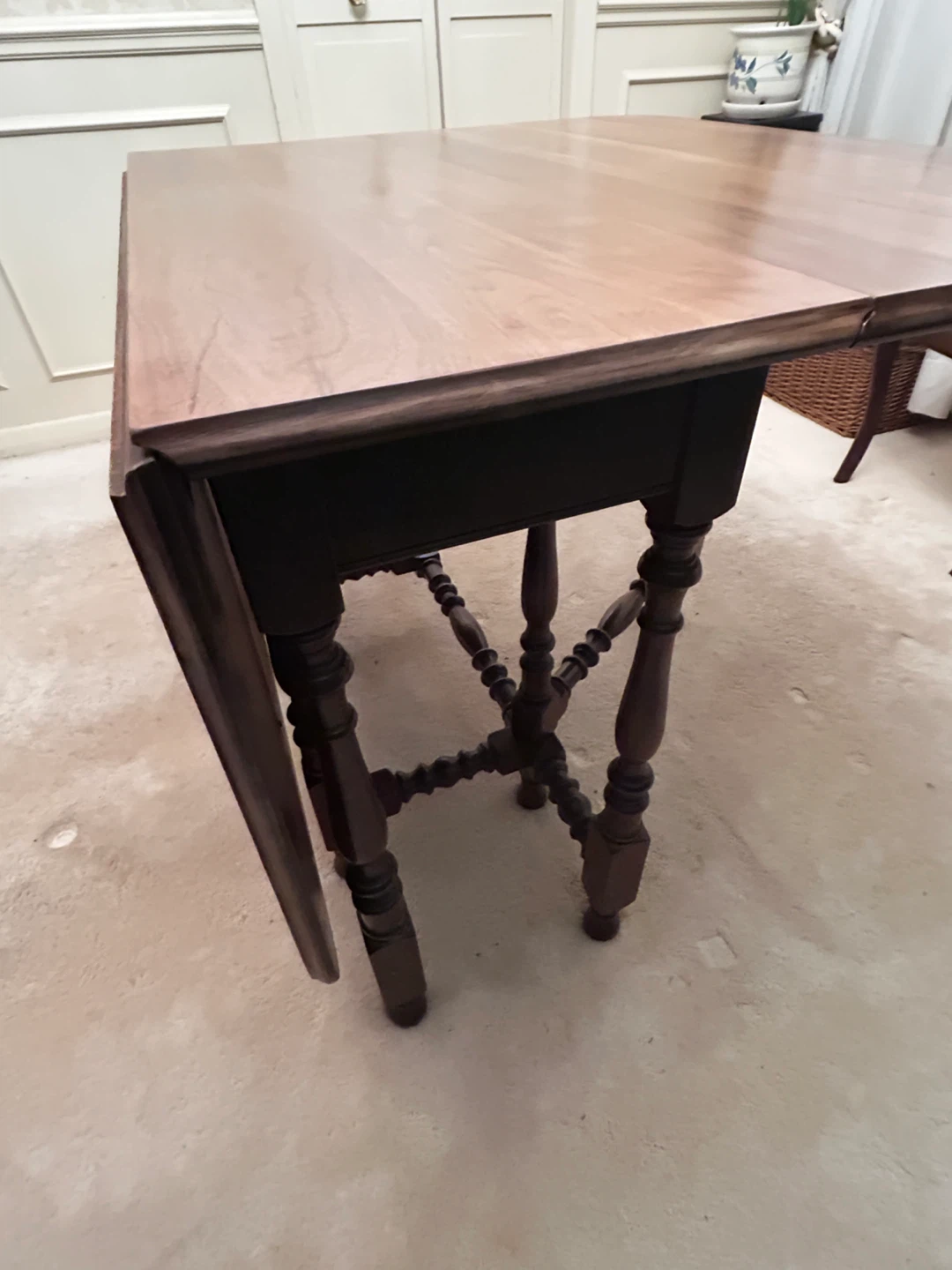 Dining Table with 4 Chairs - photo 5