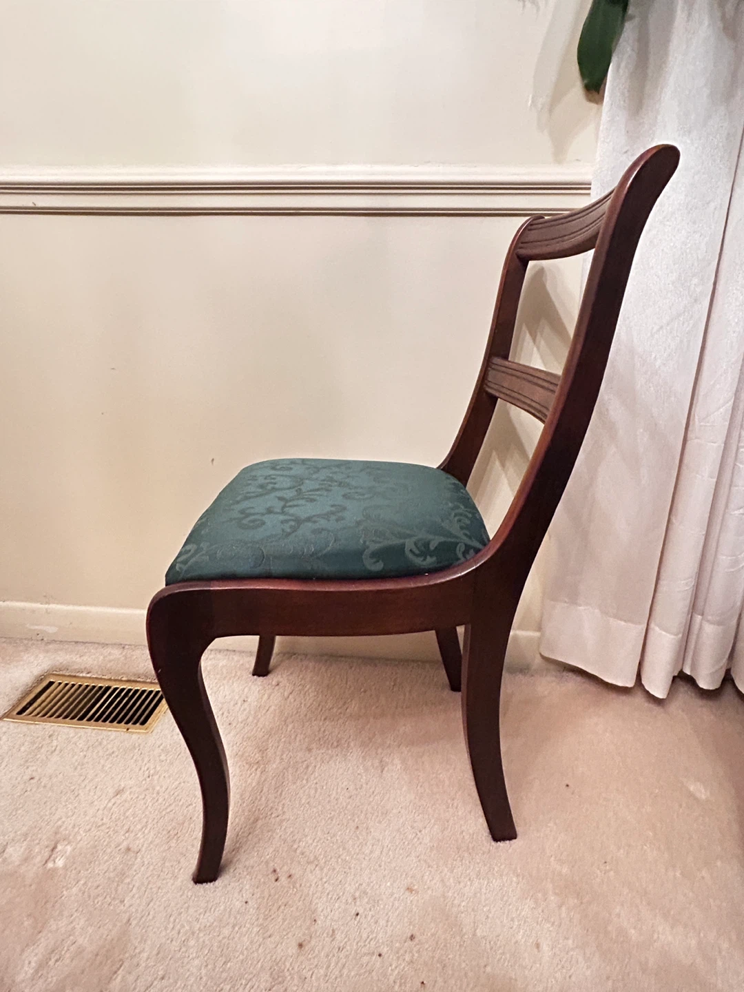 Dining Table with 4 Chairs - photo 3