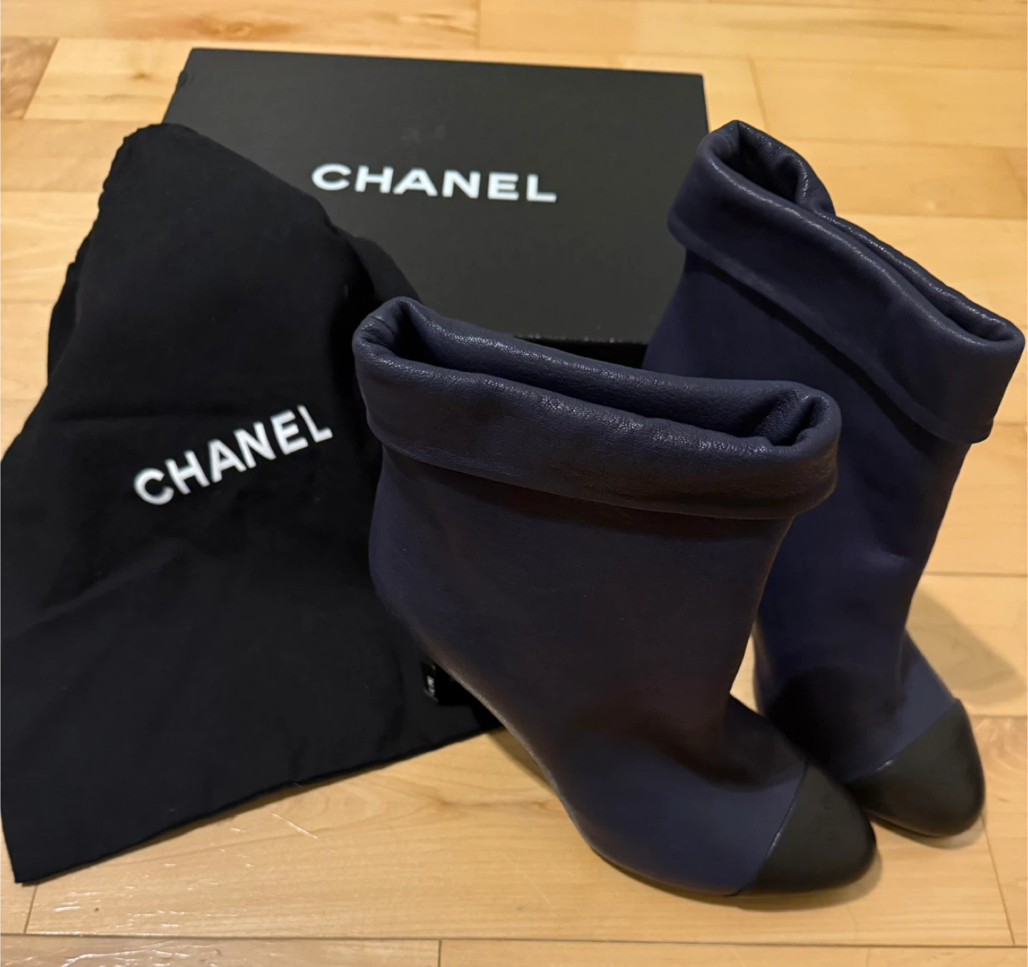 Chanel Blue Leather Ankle Boots - photo 2