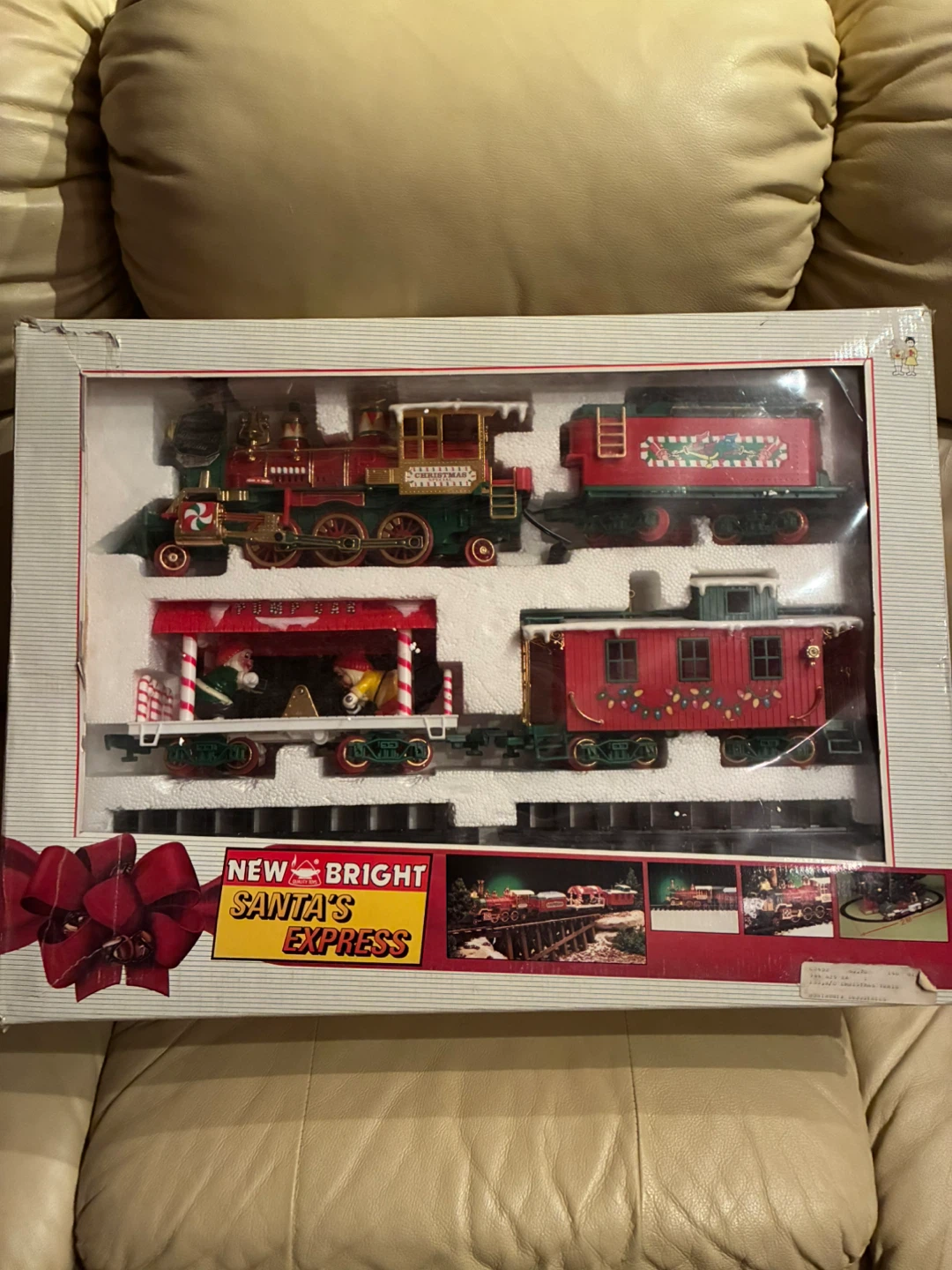 New Bright Santa's Express Train Set - photo 4