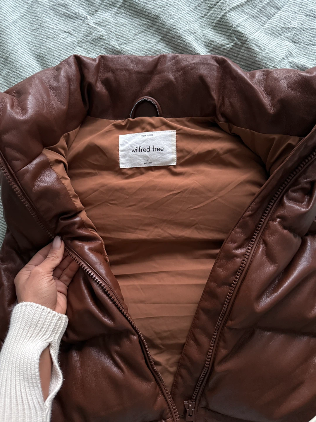 Wilfred Free Faux Leather Puffer Vest XS - photo 3