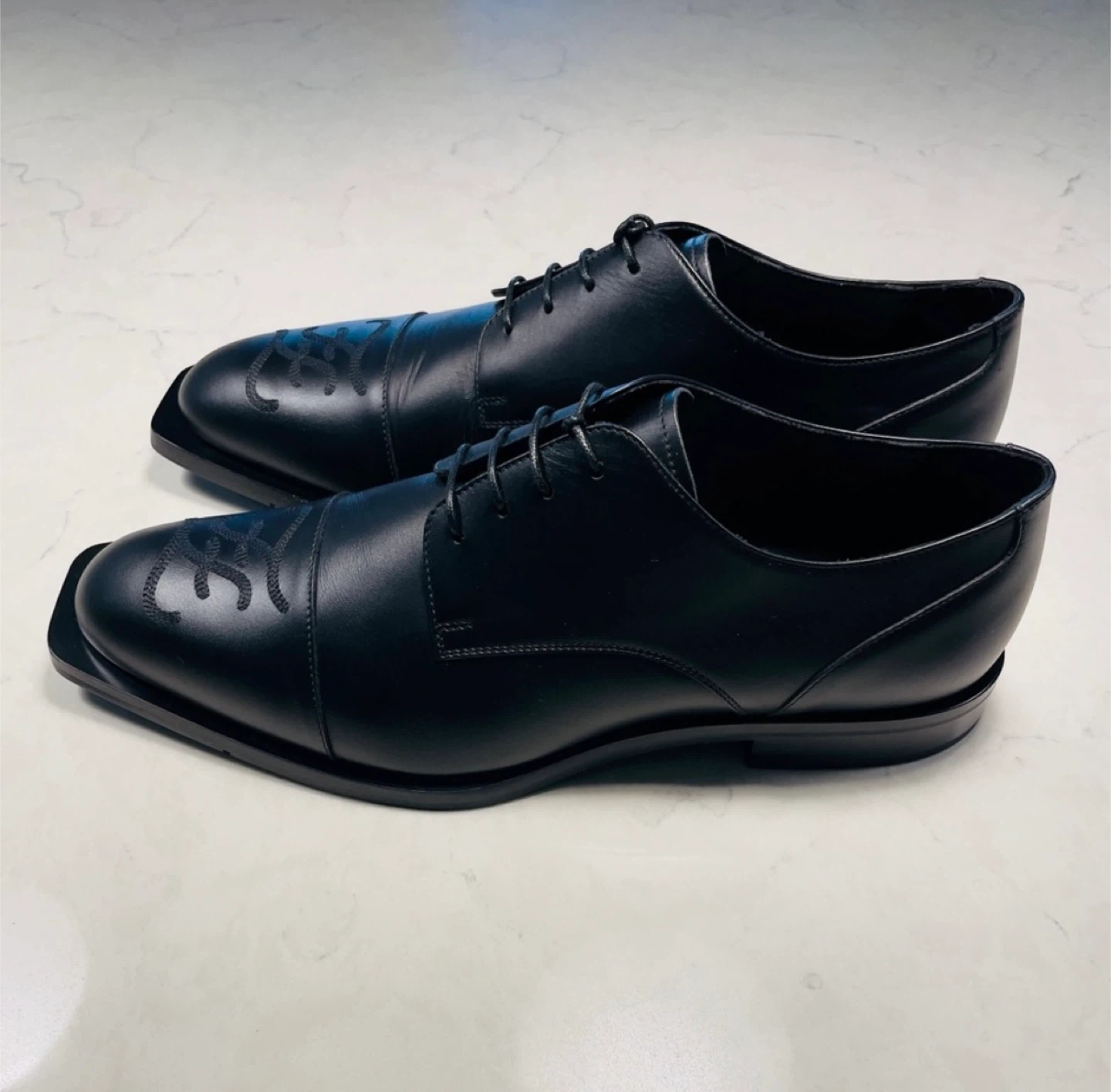Fendi Roma Black Leather Dress Shoes - photo 2