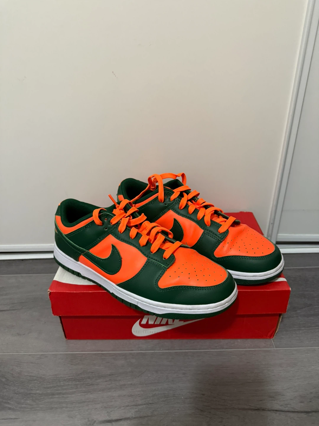 Nike Dunk Low Retro “Miami Hurricanes”