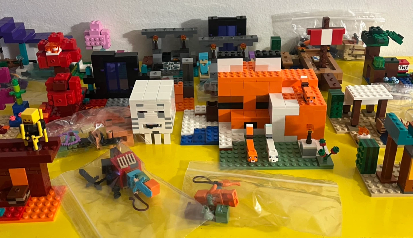 LEGO Minecraft Sets - photo 3