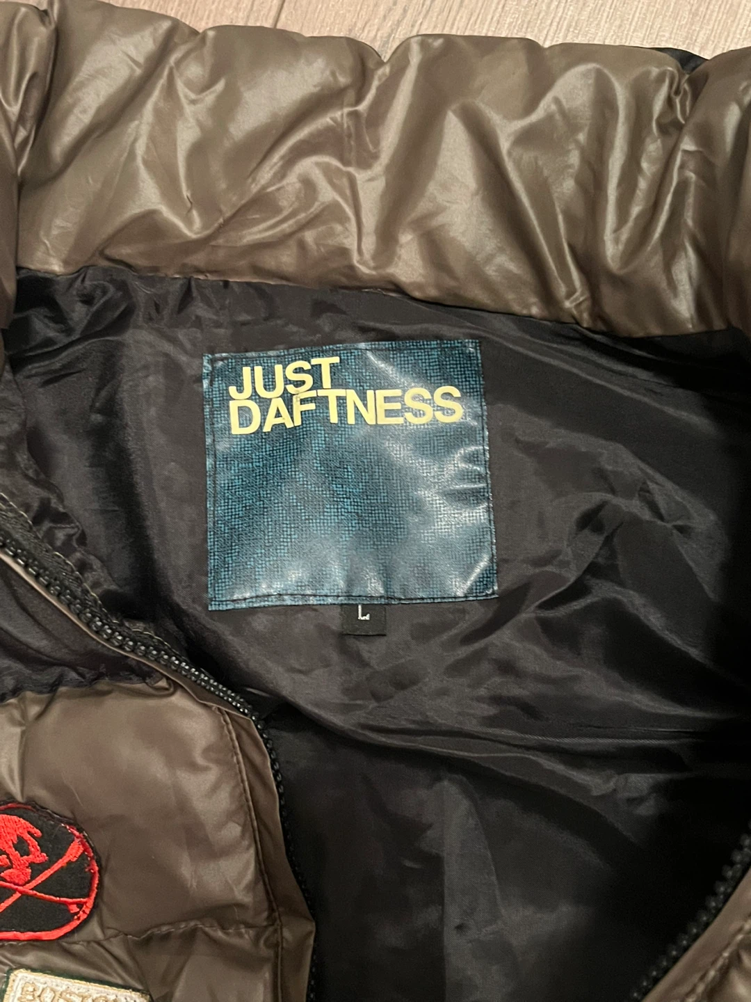 Just Daftness Puffer Vest Size L - photo 5