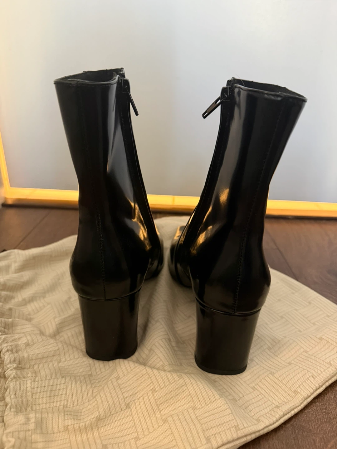 Saint Laurent Black leather Ankle Boots - photo 3