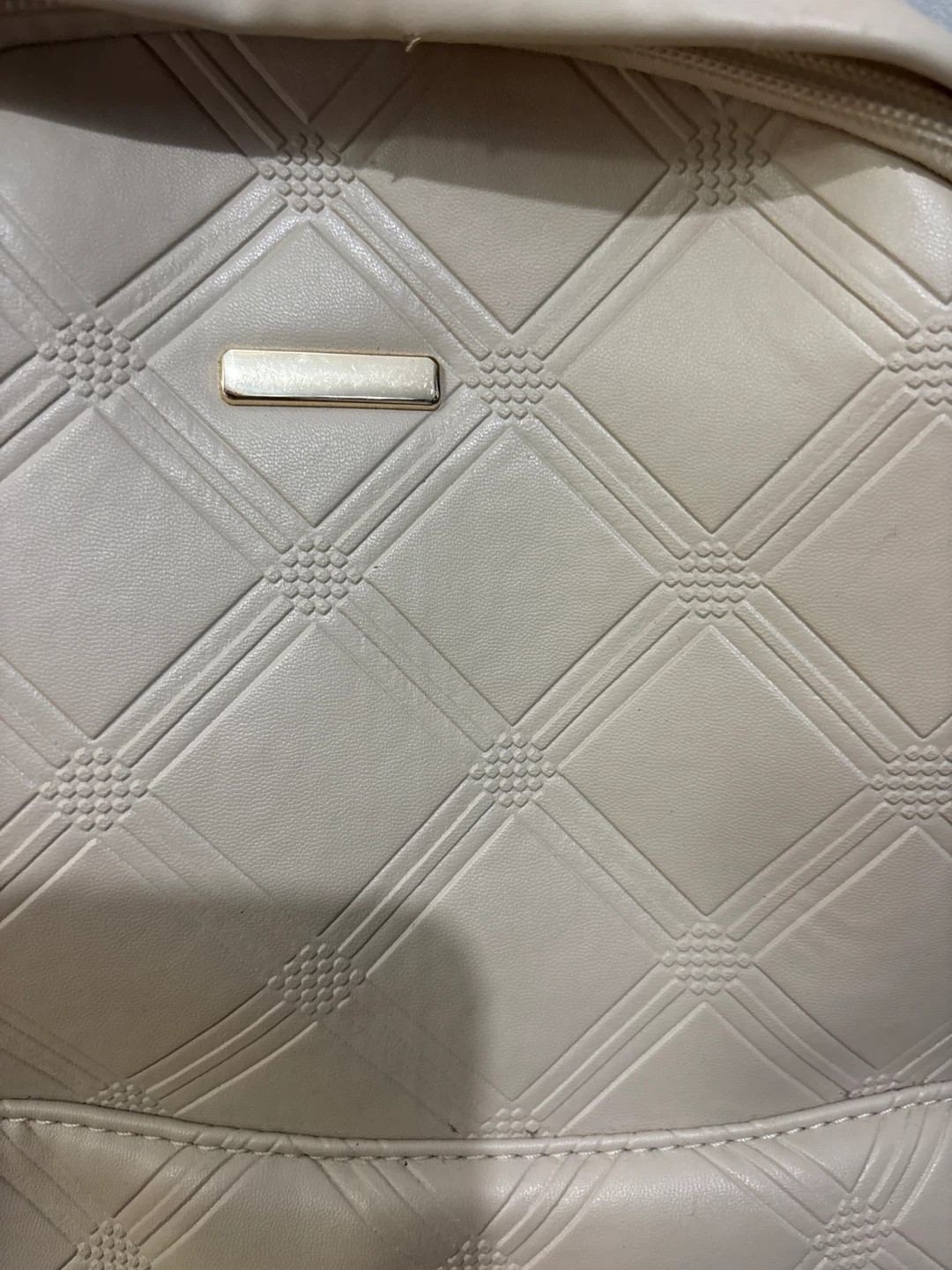 Beige Quilted Backpack with Gold Chain - photo 4