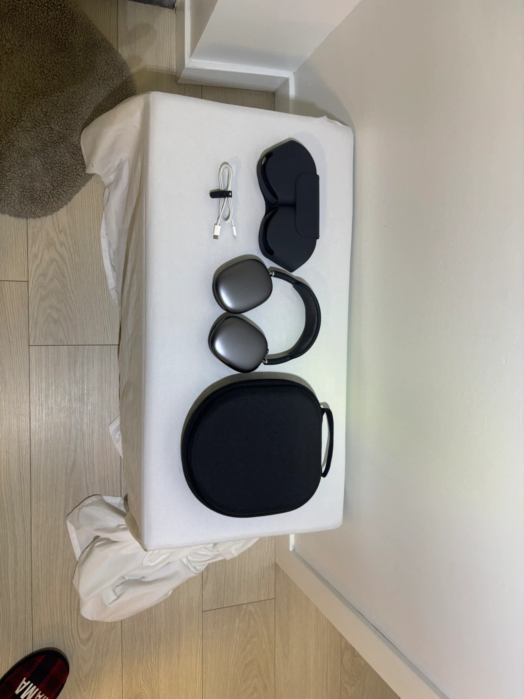 Apple AirPods Max + Smart Case & Protective Hard Case - photo 3