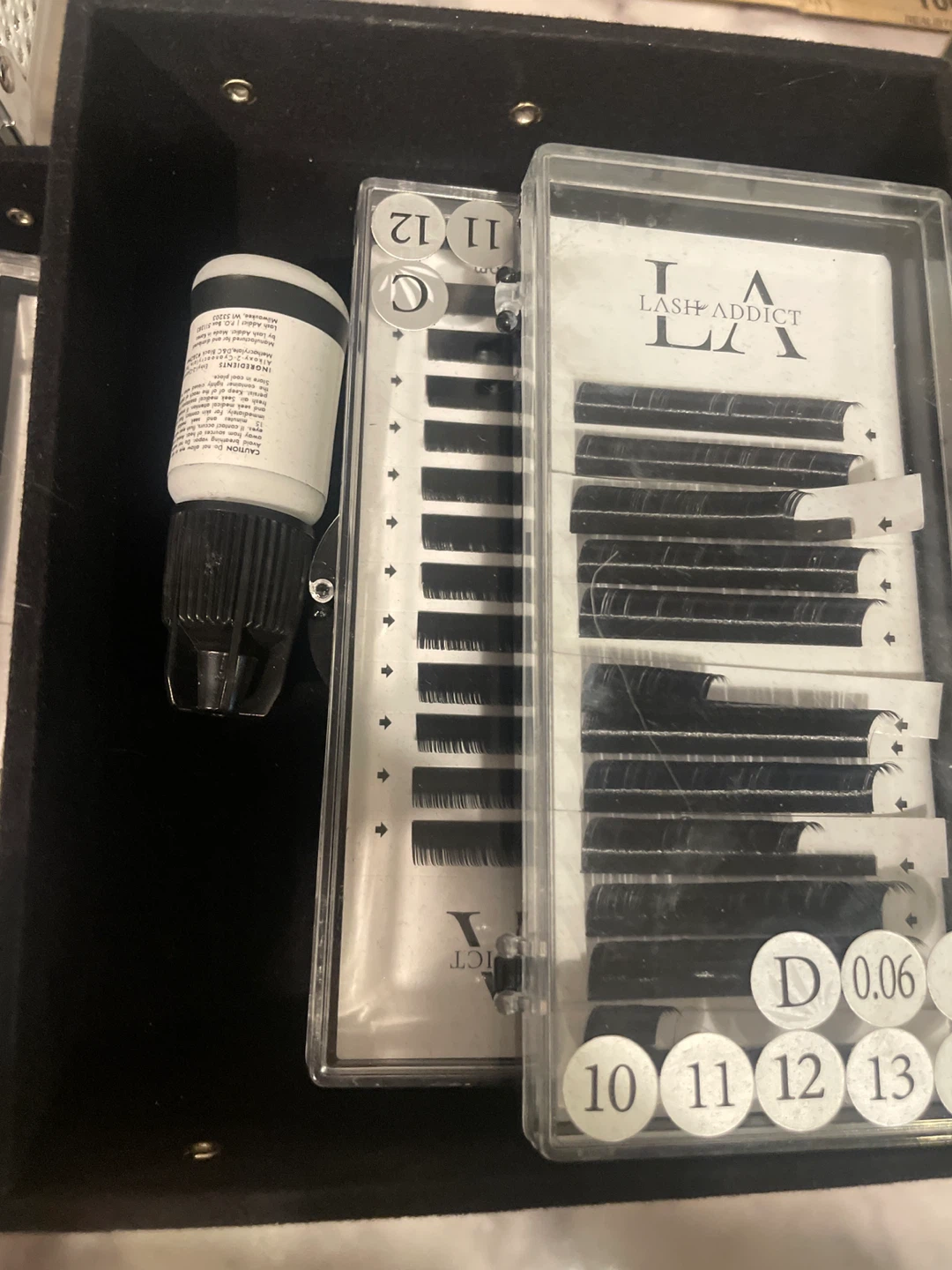 Lash Addict LA Eyelash Extension Kit - photo 5