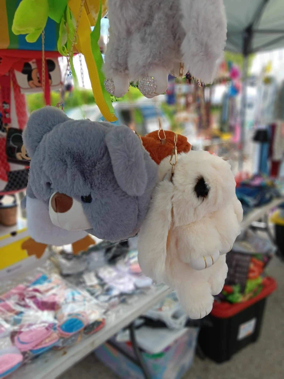 Animal Plush Shoulder Bags - Cute & Fuzzy!