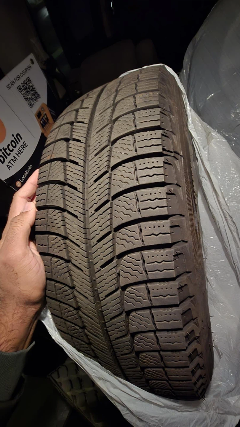 205/60R16 Tire - photo 2