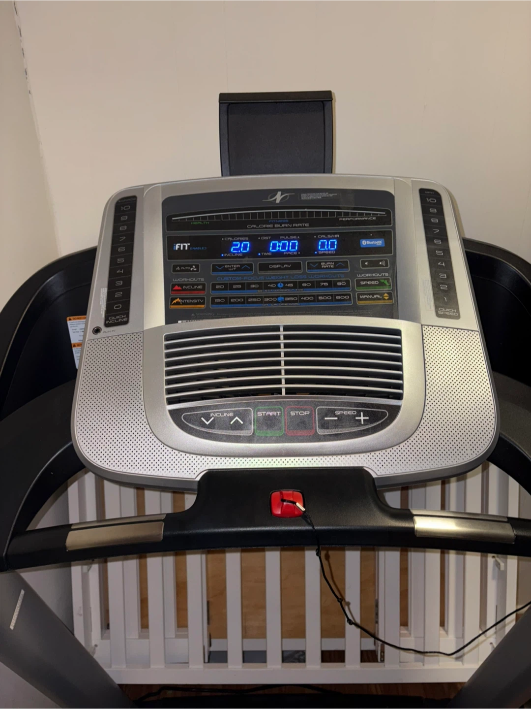 NordicTrack C 700 Treadmill - photo 4
