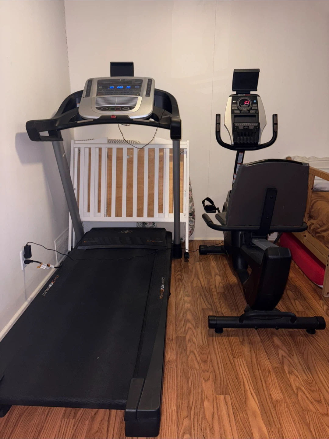 NordicTrack C 700 Treadmill - photo 3