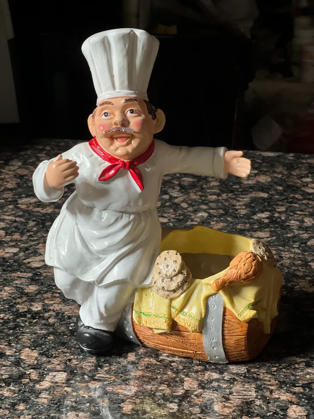 Chef Figurine with Basket - photo 2
