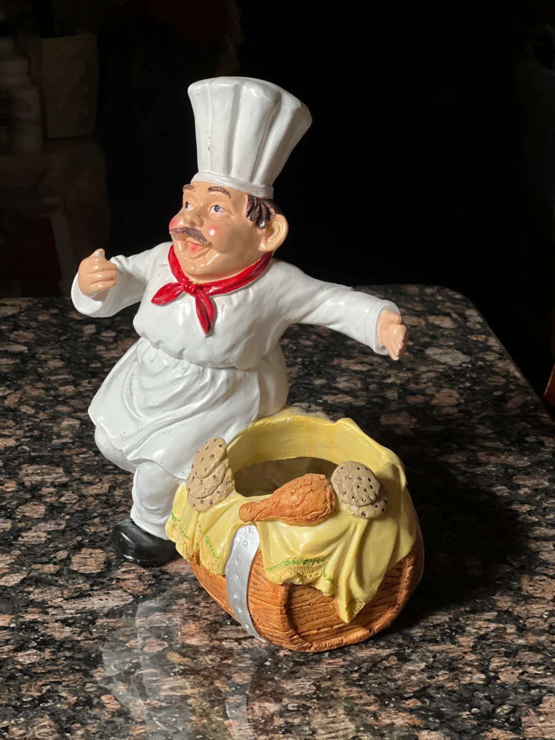 Chef Figurine with Basket - photo 3