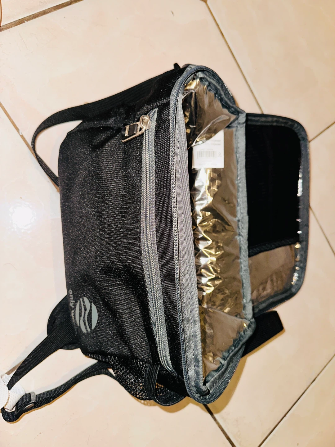 Only Warm Black Insulated Lunch Bag - photo 2