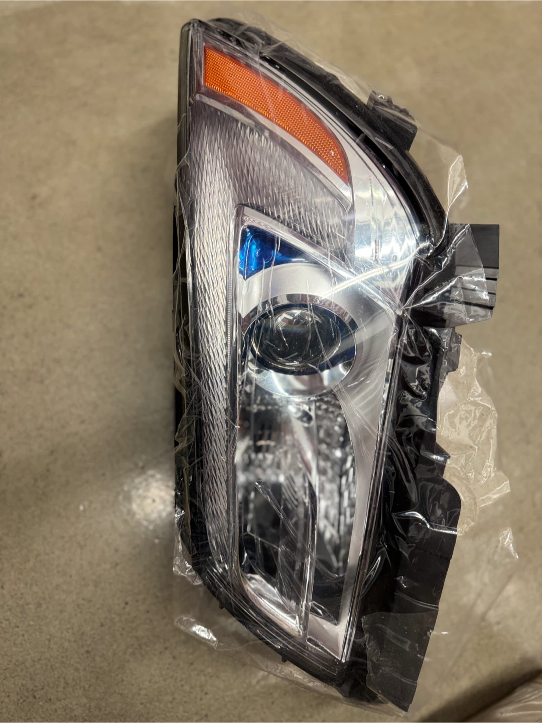 Car Headlight Assembly - photo 3