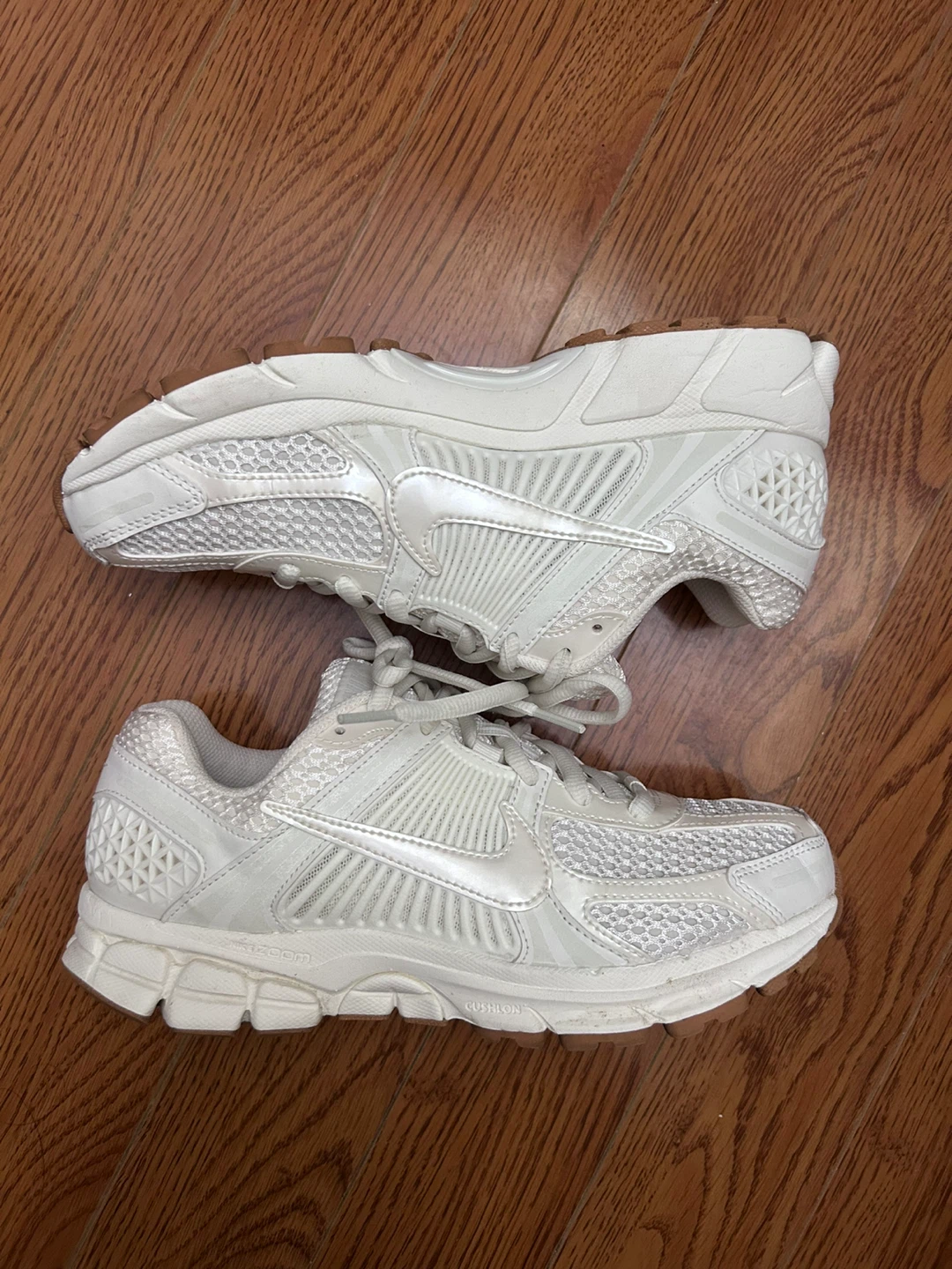 Nike Vomero 5, Size 9.5 - photo 2