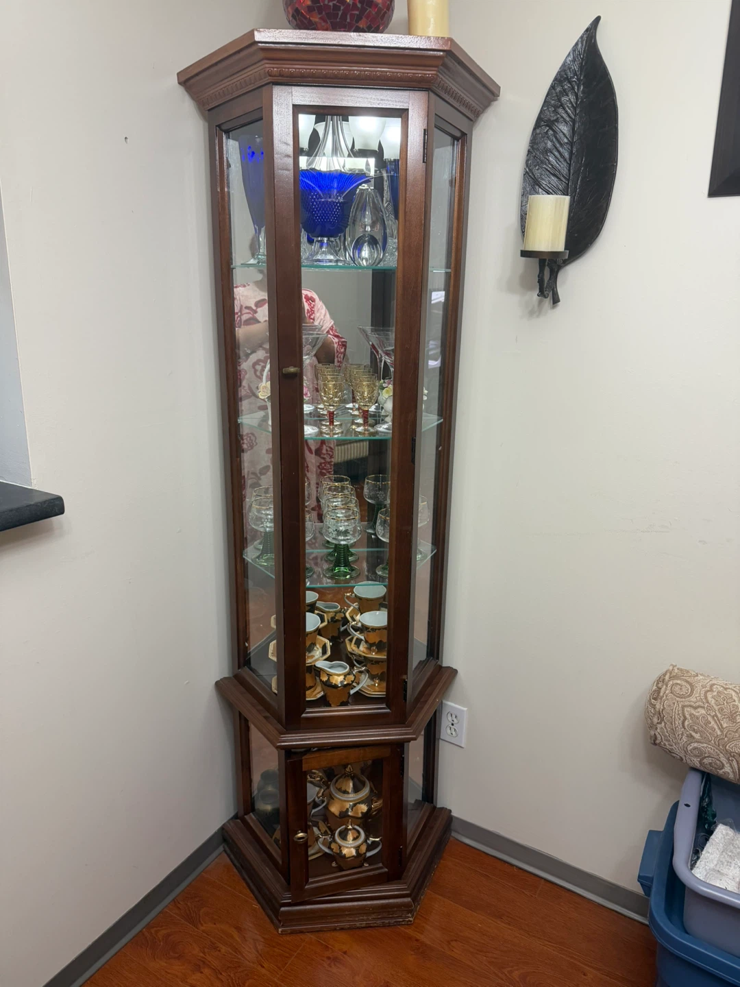 Corner Curio Cabinet - photo 2