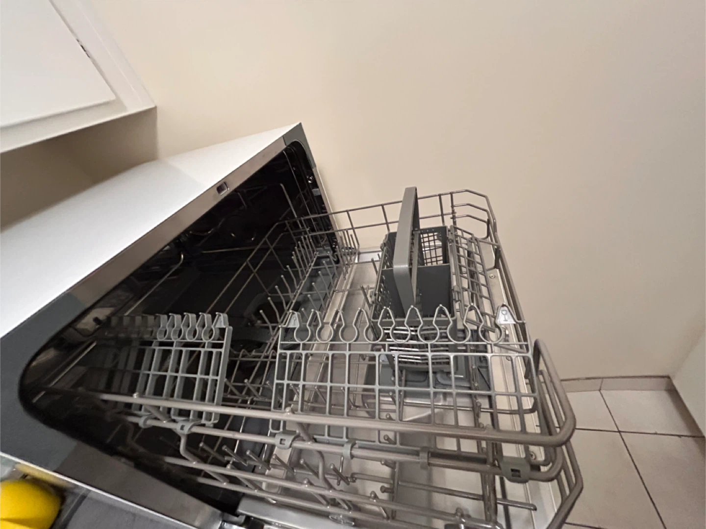 Danby DDW621WDB Countertop Dishwasher - White - photo 5