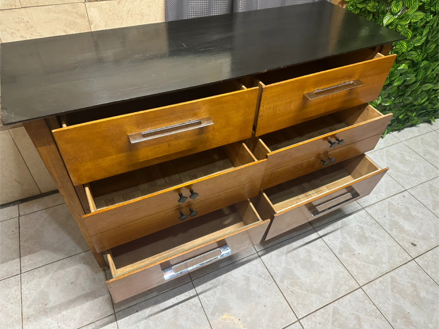 Vintage Wood Dresser / TV Stand - 6 Drawers - photo 2