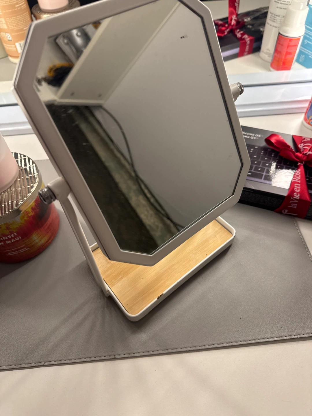 Mirror - photo 2
