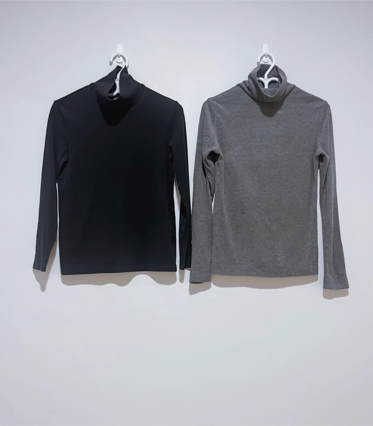 Women’s Uniqlo Turtleneck Long Sleeve Tops - Size S