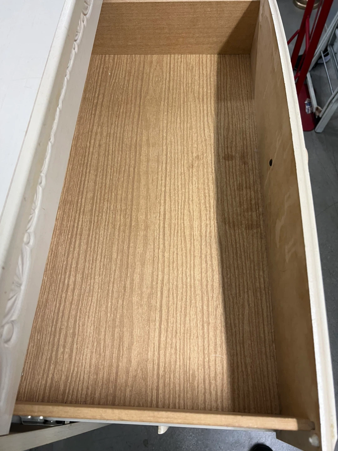 Cream 5-Drawer Dresser - photo 4