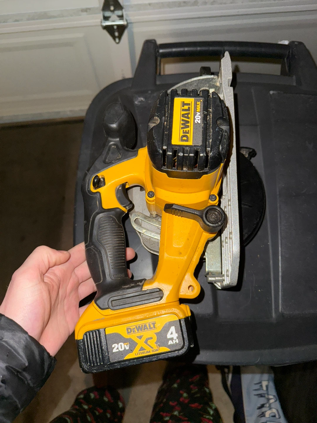 DeWalt 20V MAX 4.0Ah Cordless Circular Saw - photo 5