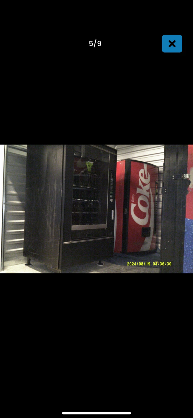 Coca-Cola Vending Machine