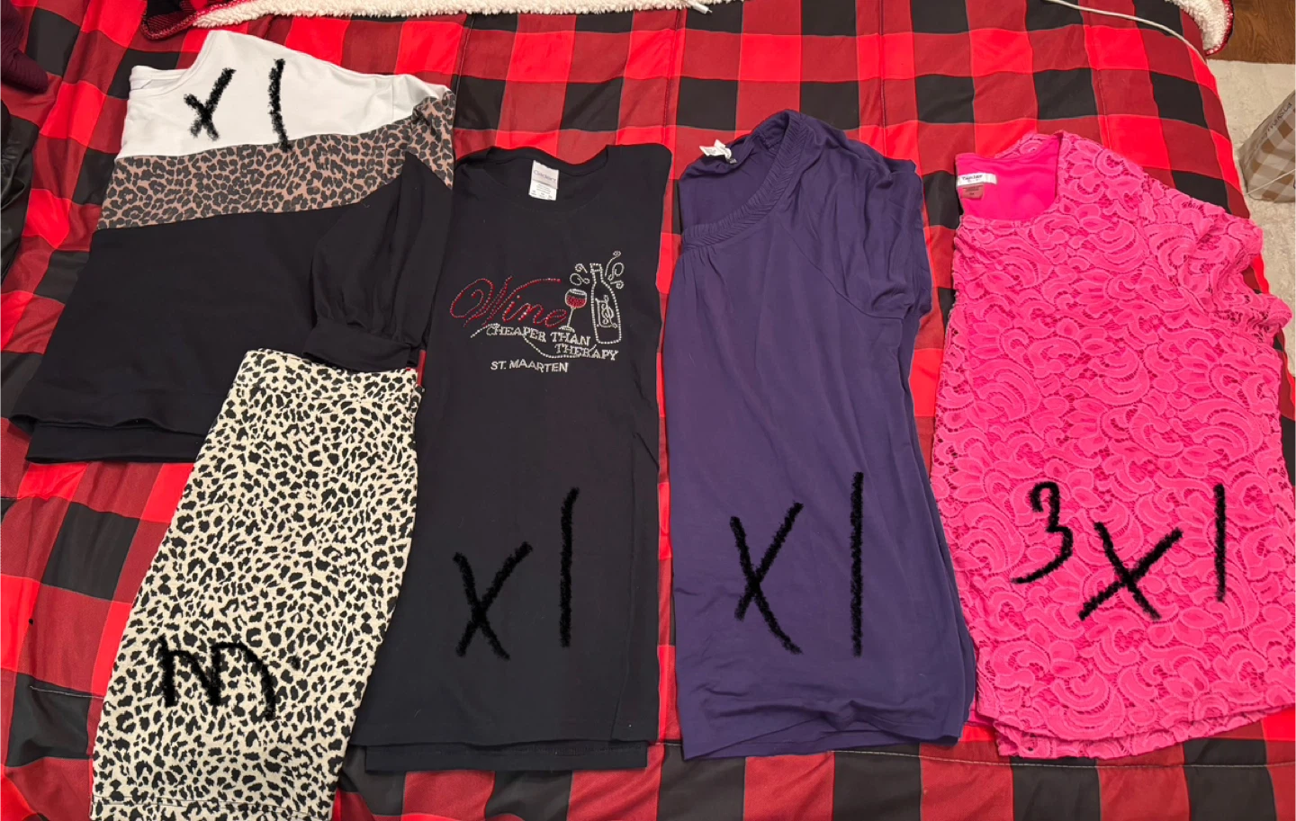 Mixed Lot of Women's Tops - assorted sizes - photo 2
