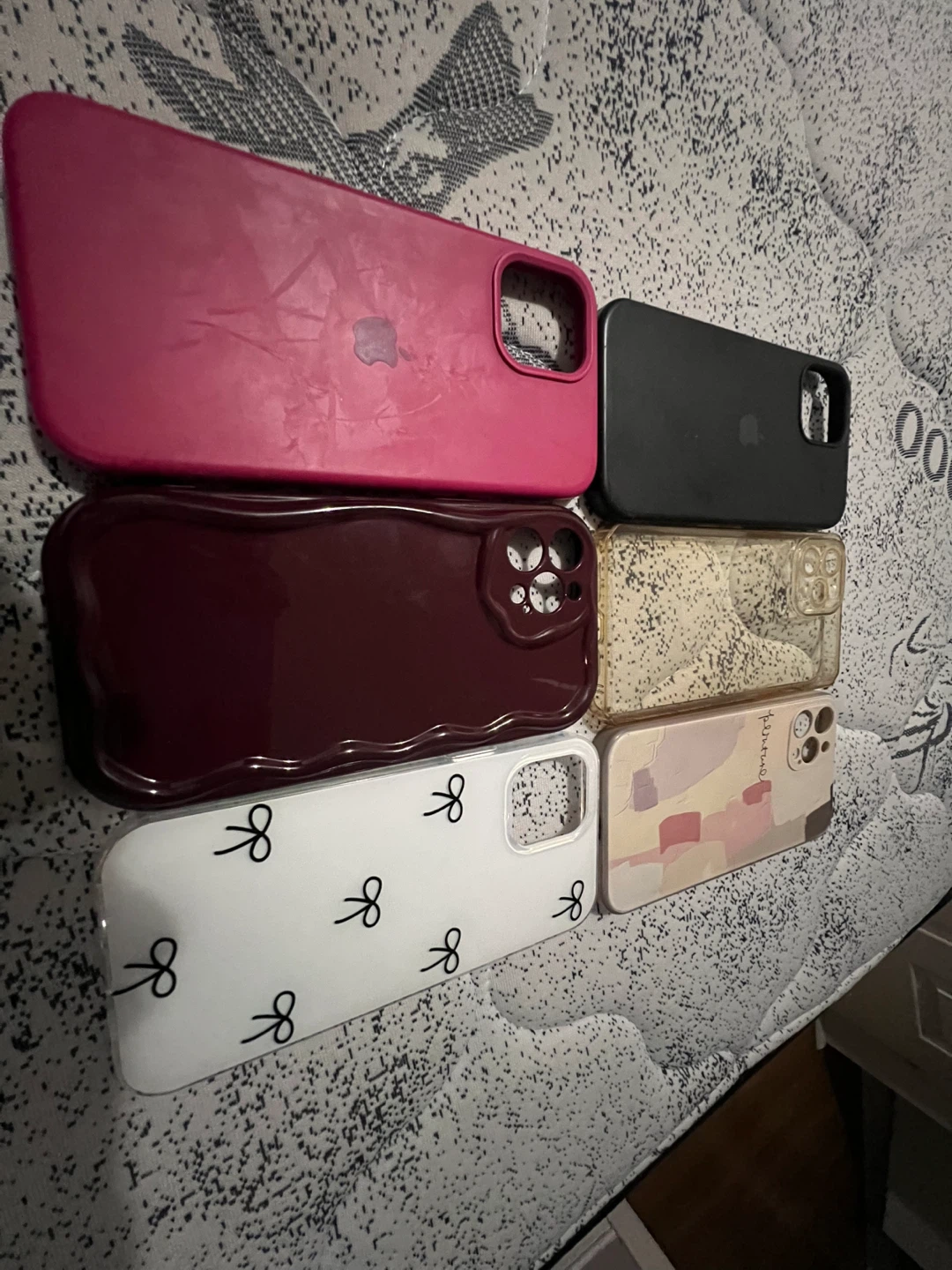 iPhone 12 Pro Max and cases - photo 4