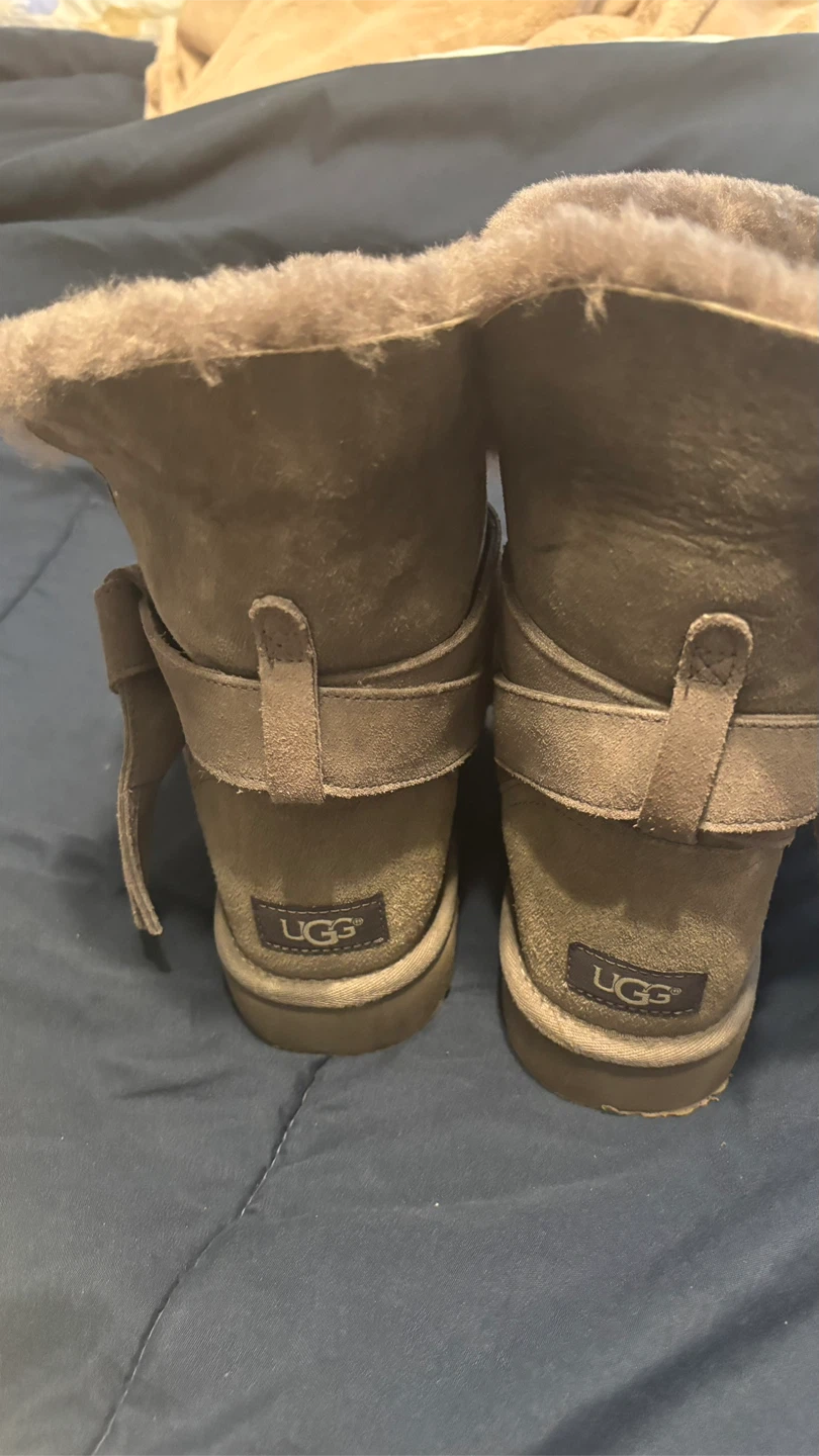 UGG Gray Boots - photo 3