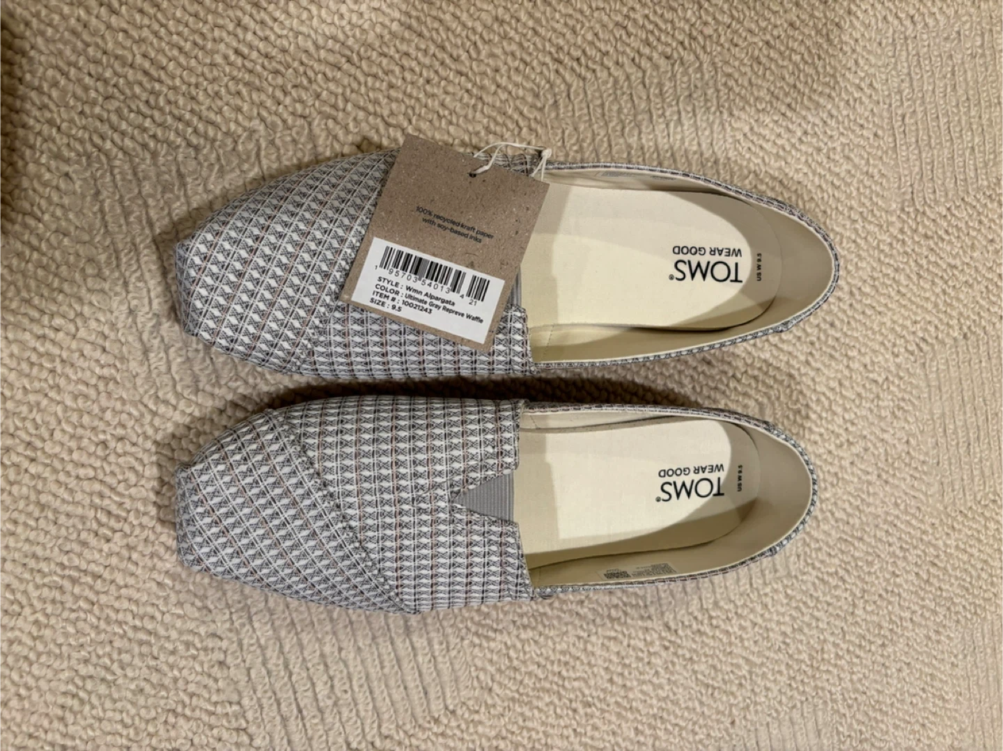 Tom’s women’s shoes 9.5 BNIB never worn