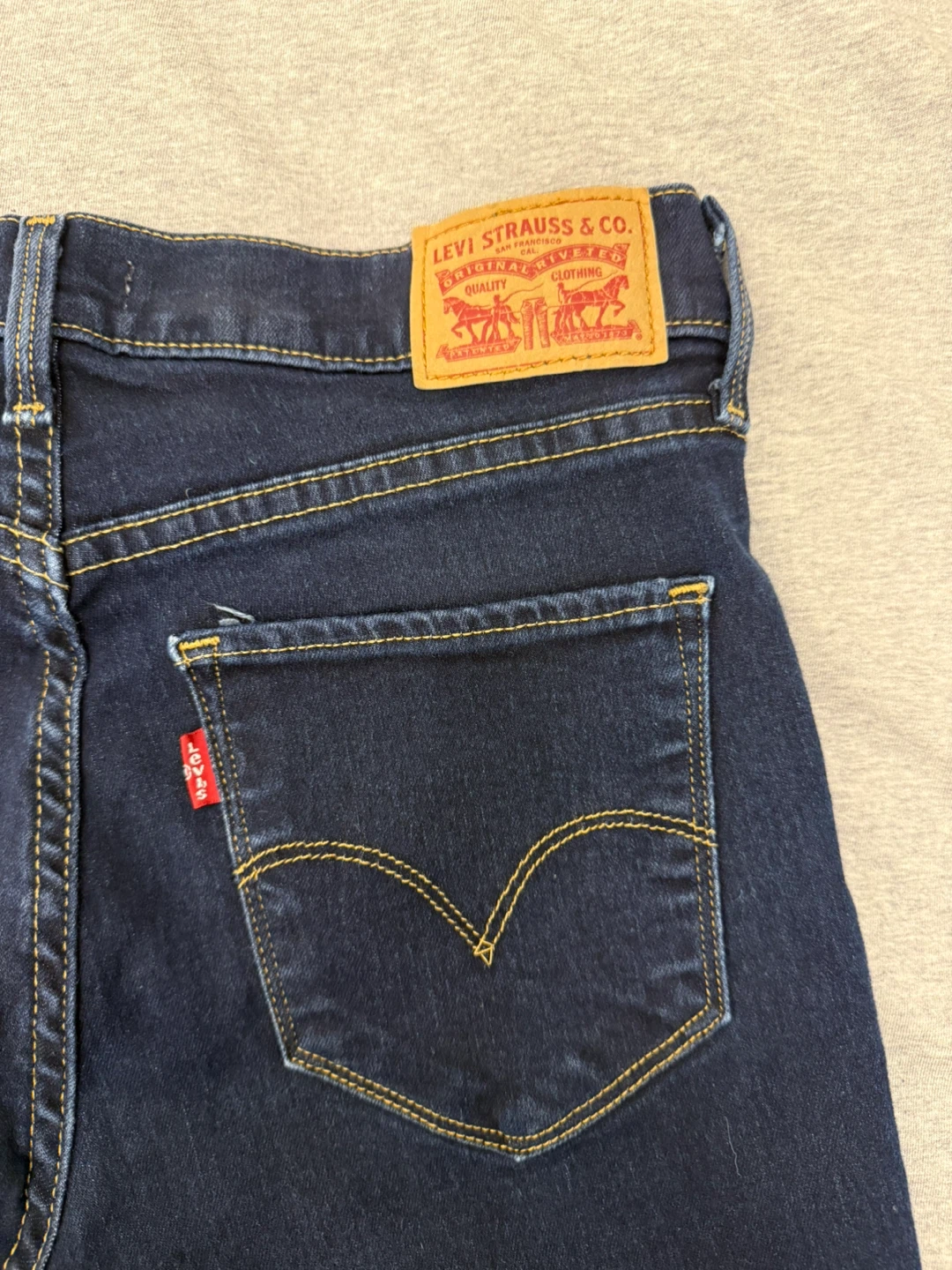 Levi's 311 Shaping Skinny Jeans - Size 27 - photo 4