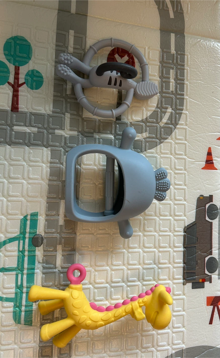 3 Baby Teethers - photo 2