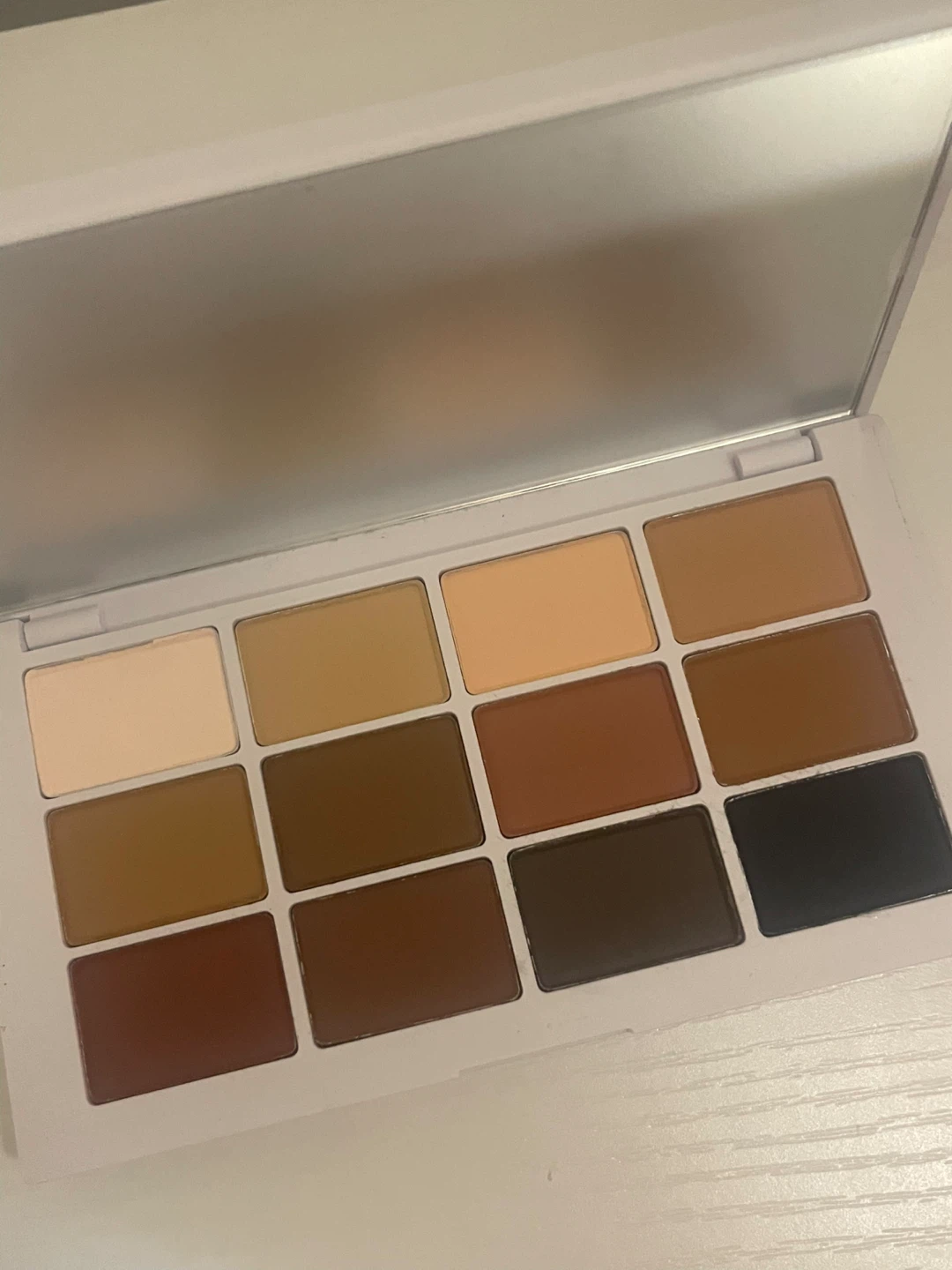 Makeup By Mario Master Mattes Eyeshadow Palette - photo 3