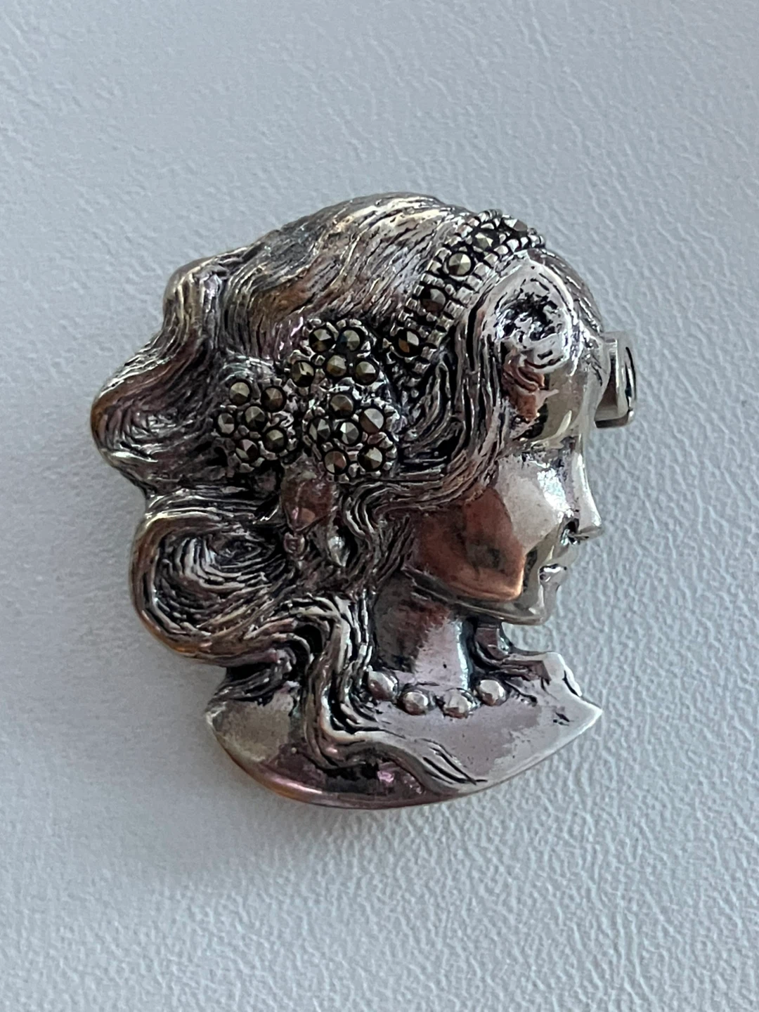 Vintage 925 Sterling Silver & Marcasite Lady Brooch - photo 2