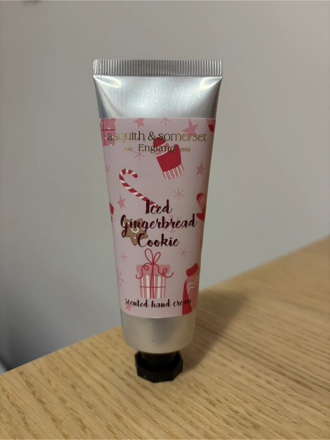 Iced Gingerbread Cookie Hand Cream
