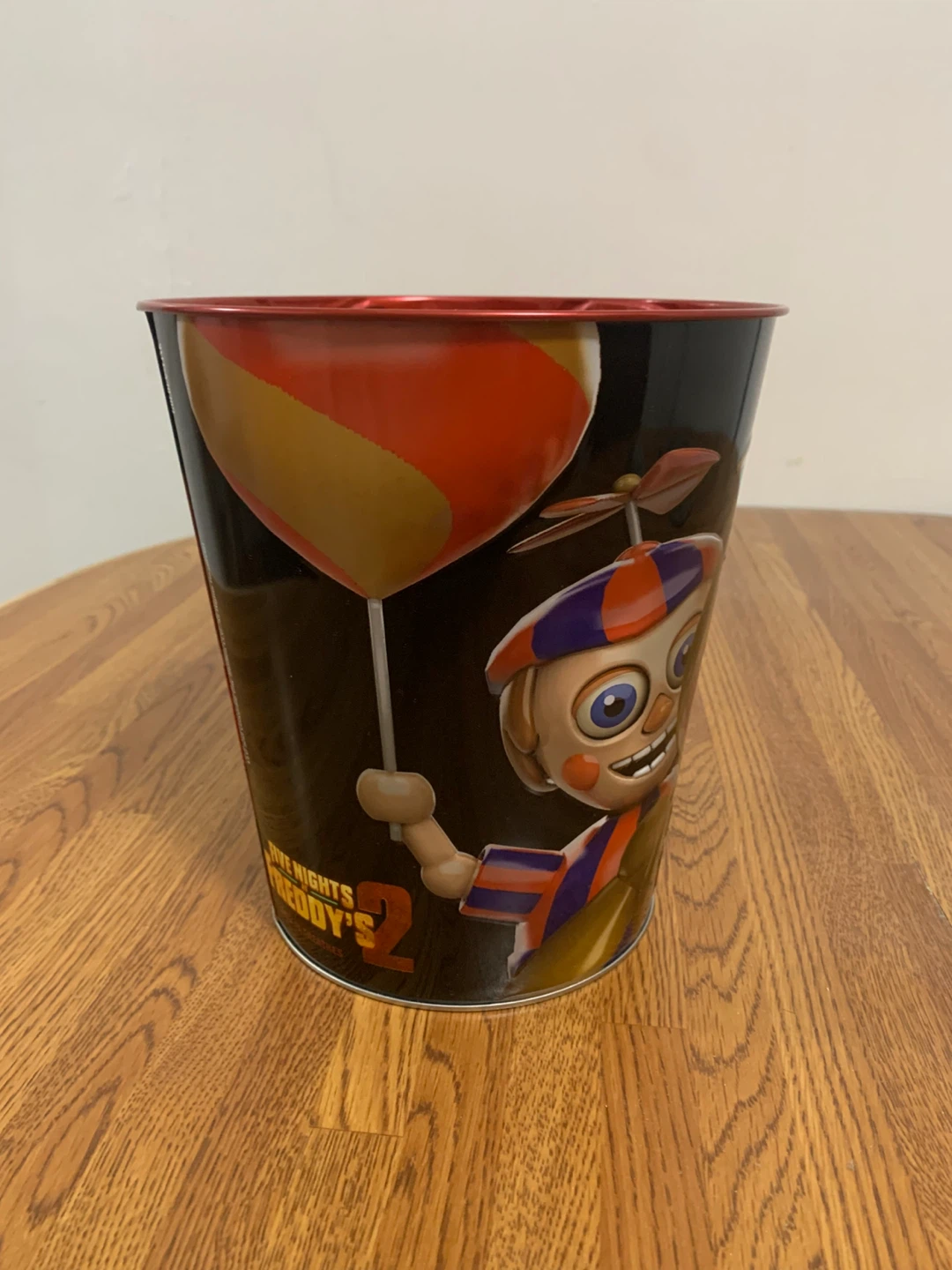 Five Nights at Freddy’s 2 (Cinemark Exclusive) Collectible Combo - photo 2