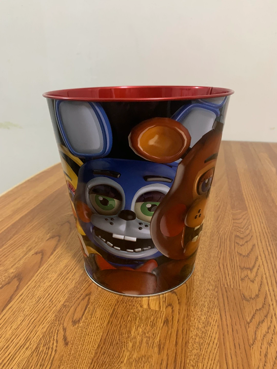 Five Nights at Freddy’s 2 (Cinemark Exclusive) Collectible Combo - photo 4