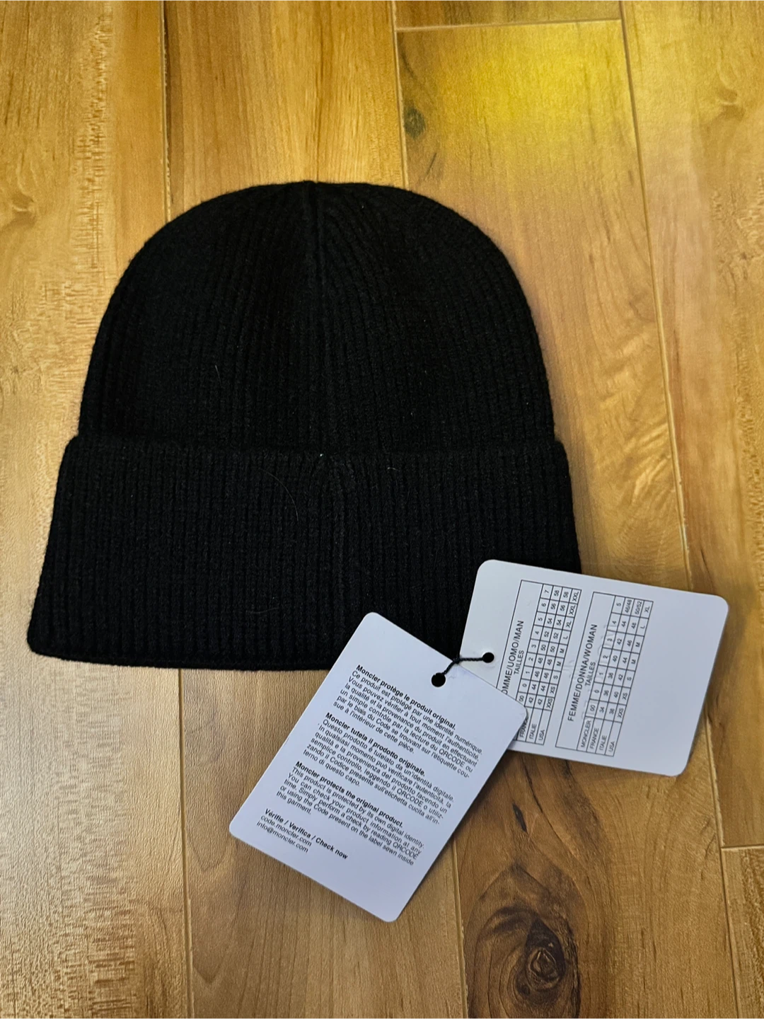 Moncler Black Wool Beanie - New with Tags - photo 3