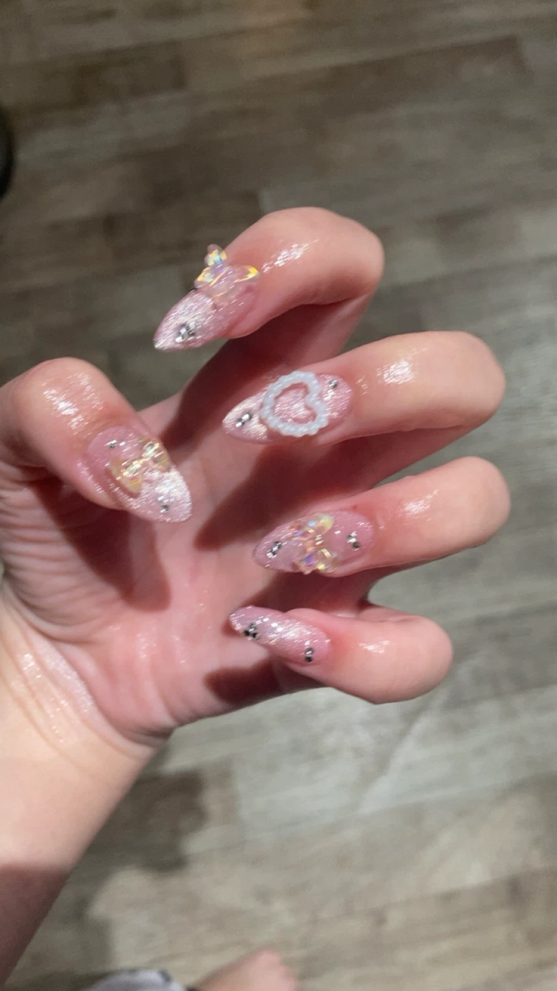 Affordable nail tech - photo 3