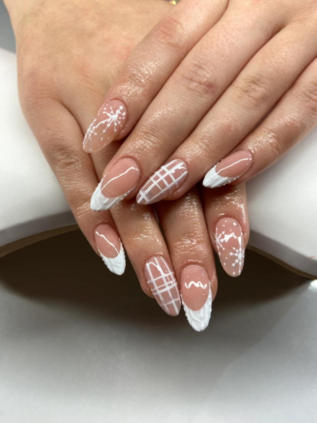 Affordable nail tech