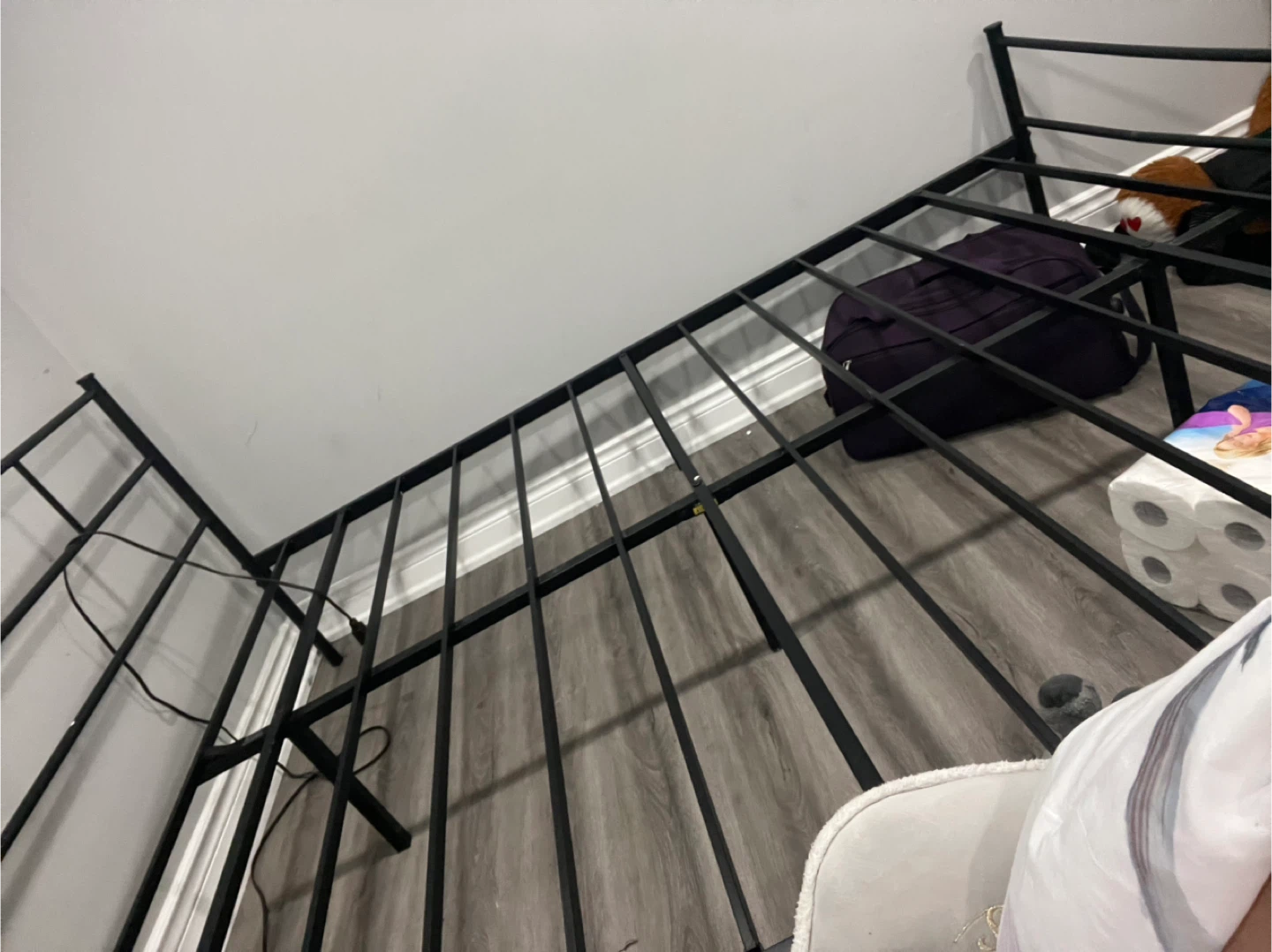 Amazon Black Metal Bed Frame Queen size - photo 2