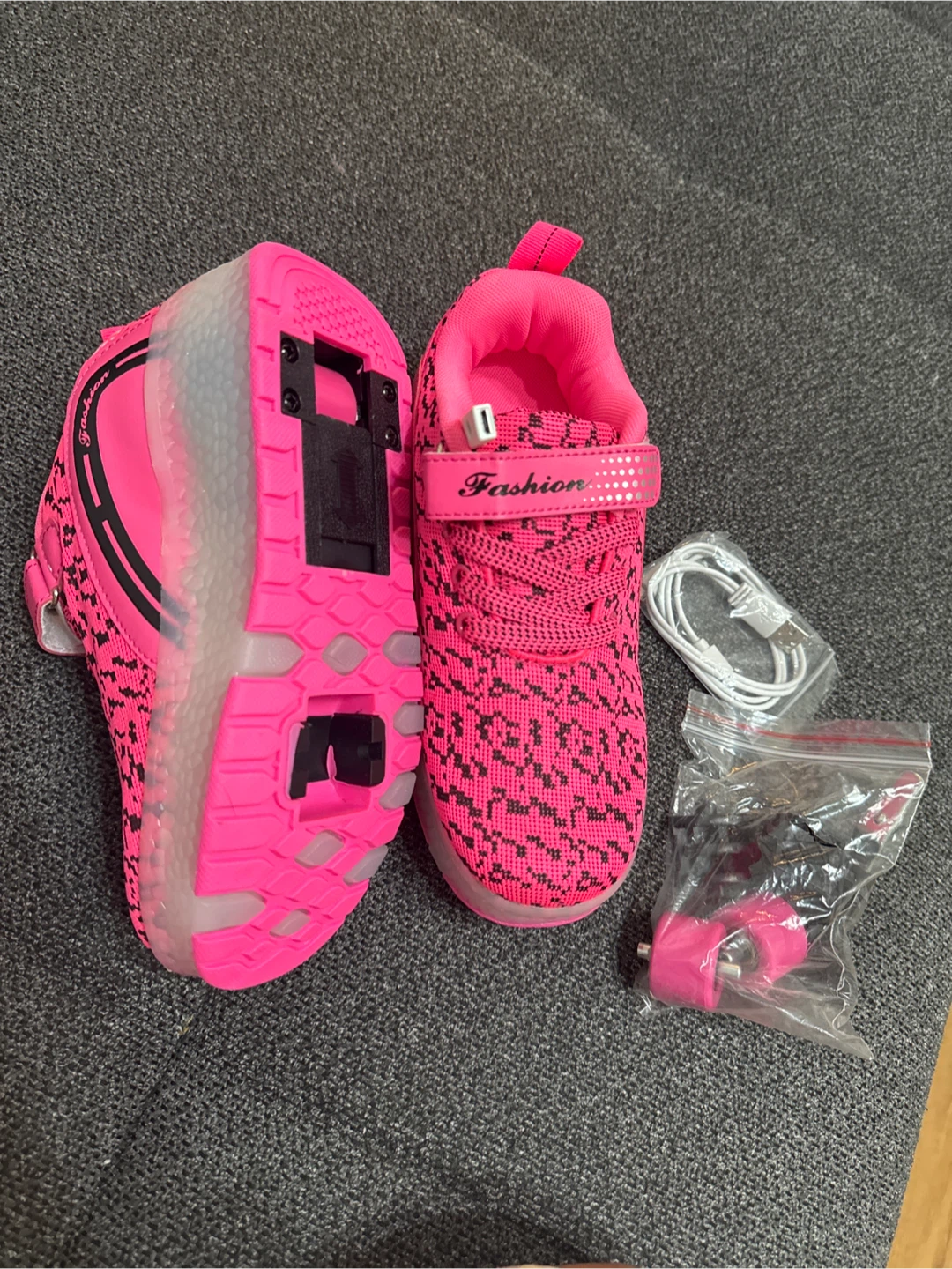 Pink Fashion Roller Skate Shoes