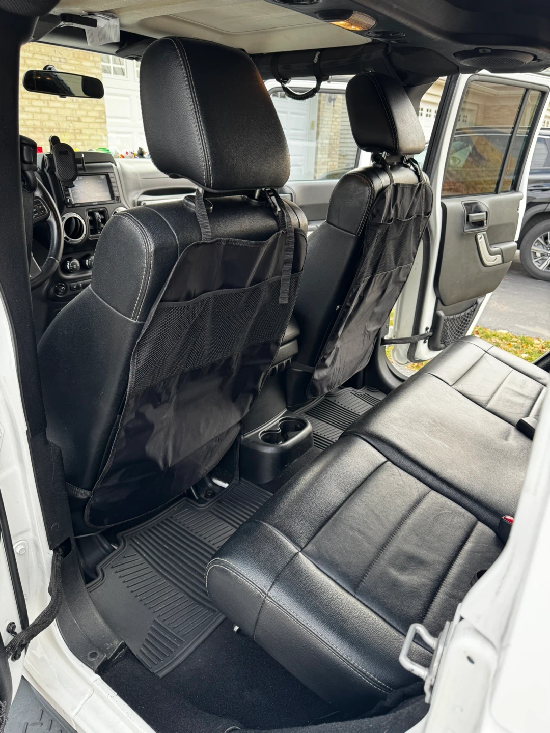 2012 Jeep Wrangler Sahara - White - photo 5