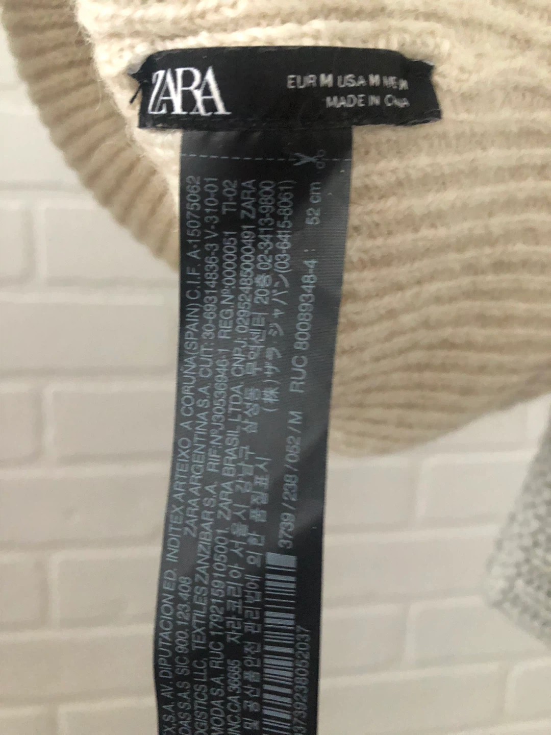 Banana Republic Scarf & Zara Beanie Set - photo 3