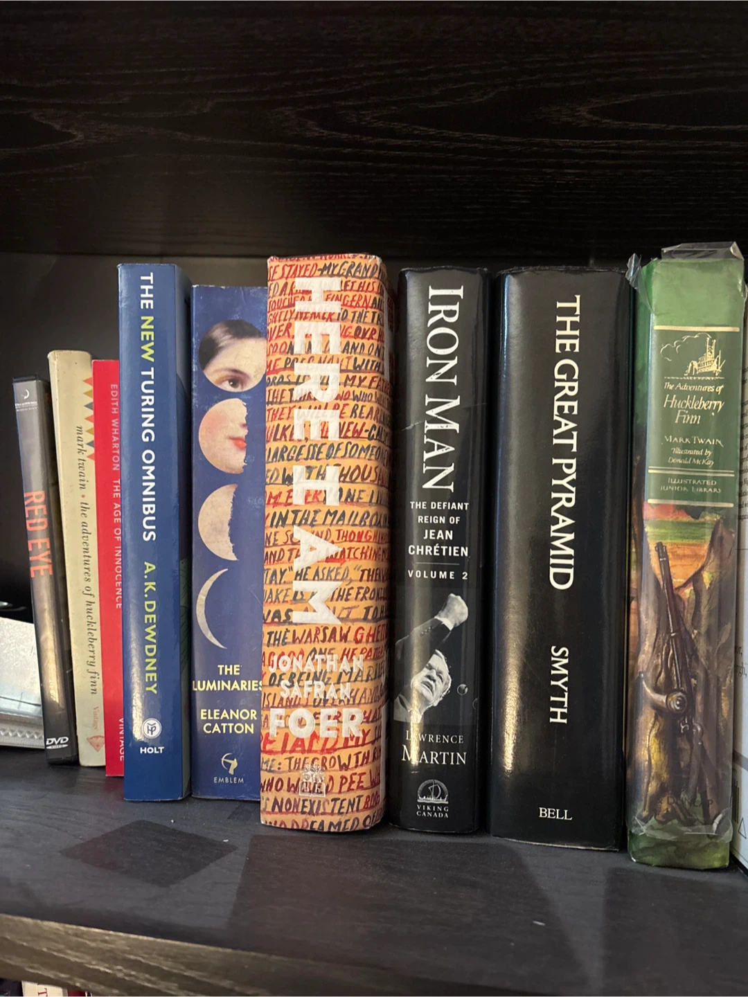 Assorted books - photo 3