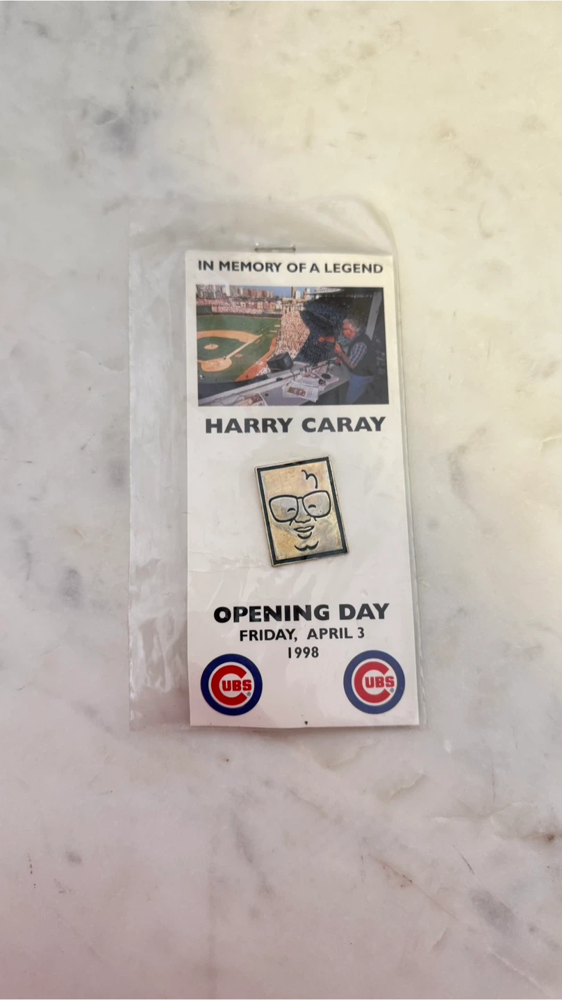 Harry Caray Cubs Pin - Opening Day 1998 - photo 2